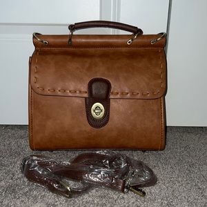 Medium purse